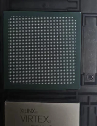 XCVU9P-2FLGB2104I